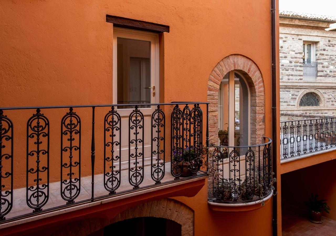 Il Cortile Segreto San Severino Marche Exterior foto