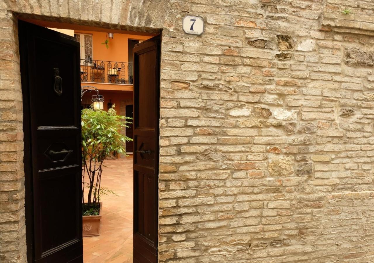 Il Cortile Segreto San Severino Marche Exterior foto